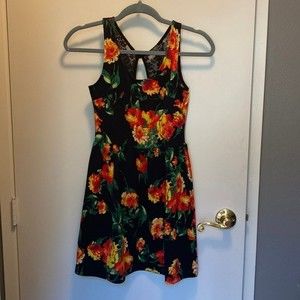 💝2/$30 Soprano skater style floral and lace dress size XS